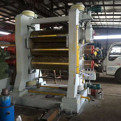 よい価格 200℃最高温度3ロール カレンダー機械0-20m/minローラーの速度 オンライン