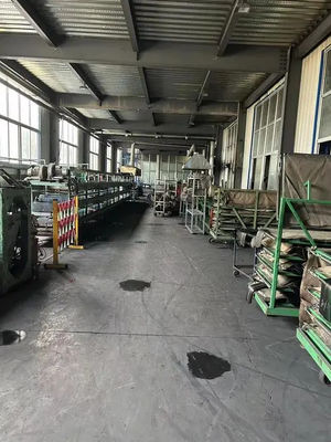 よい価格 低コスト モーターサイクルのタイヤ製造機械 生産プロセスライン 必要な機械 オンライン