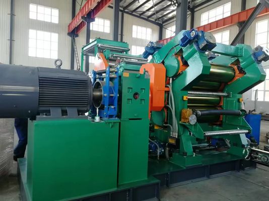 よい価格 高度な電動PLC制御 4ロールカレンダーマシン バイクタイヤのトレッドローリング オンライン