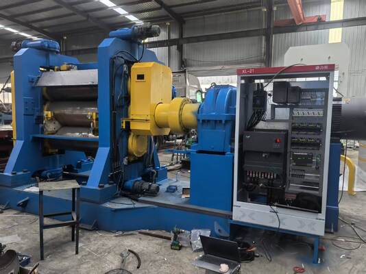 よい価格 Automatic PLC High-quality 3-roll Rubber Calenders Are Used In Motorcycle Tyre Tread Production Lines. オンライン